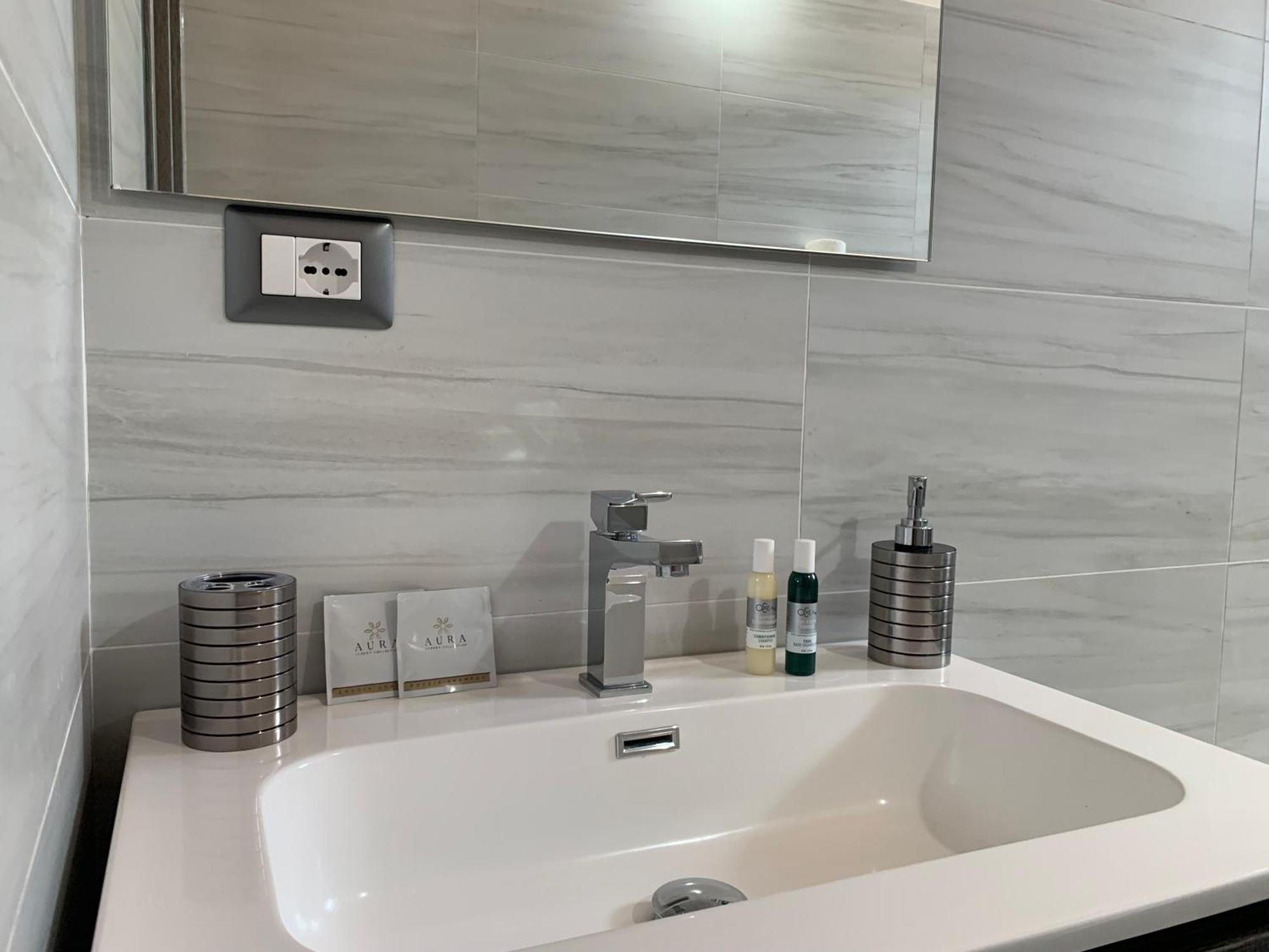 مونتيجيوردانو Prestige *Luxury Rooms & Appartment المظهر الخارجي الصورة